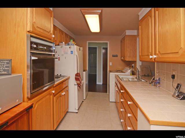 109 E 3000 S, Bountiful, UT 84010 — photo 8