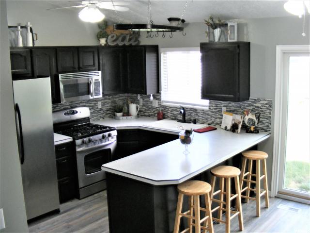 92 E 975 S, Layton, UT 84041 — photo 2