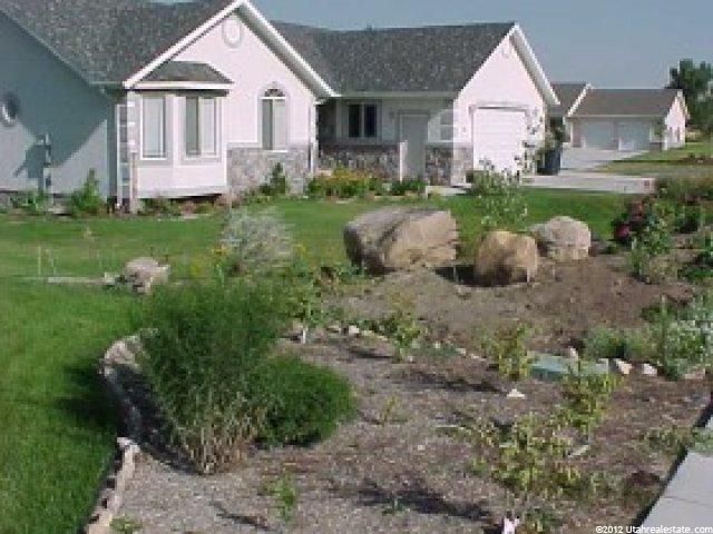 195 N 250 E, Millville, UT 84326 — photo 7