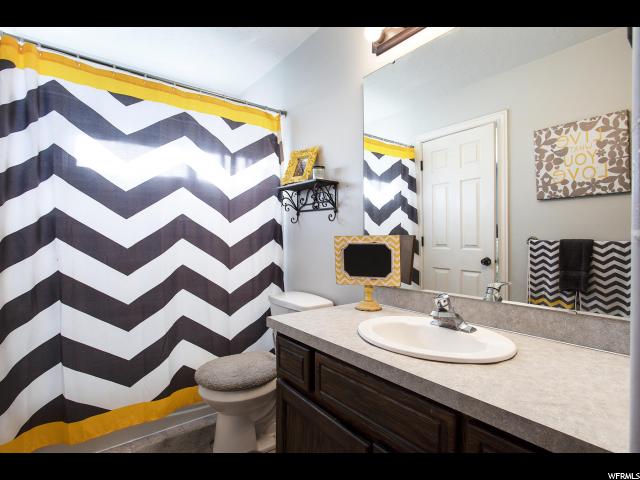 1392 N 870 W, Clinton, UT 84015 — photo 8