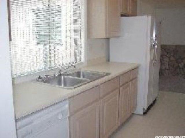 154 E 3000 S, Bountiful, UT 84010 — photo 2