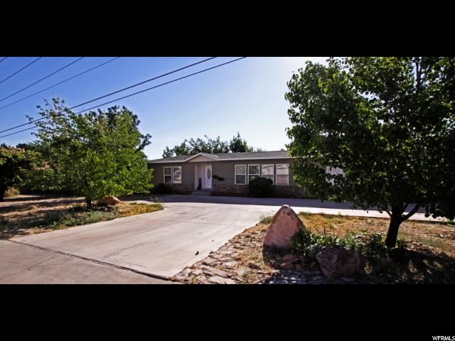 975 S 400 E, Moab, UT 84532 — photo 2