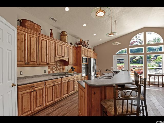 2849 Holbrook Rd, Bountiful, UT 84010 — photo 9