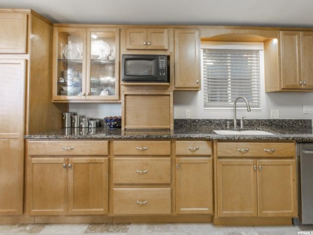 859 W 4000 S, Bountiful, UT 84010 — photo 9