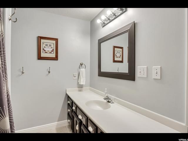 297 E 700 N, Kaysville, UT 84037 — photo 9