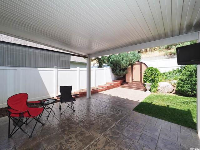 1201 E Parkstone Dr, Draper, UT 84020 — photo 3