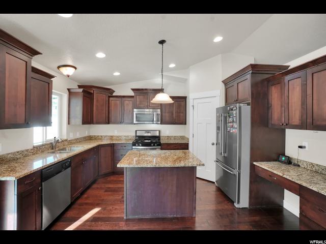 2080 E 3100 N, Layton, UT 84040 — photo 10