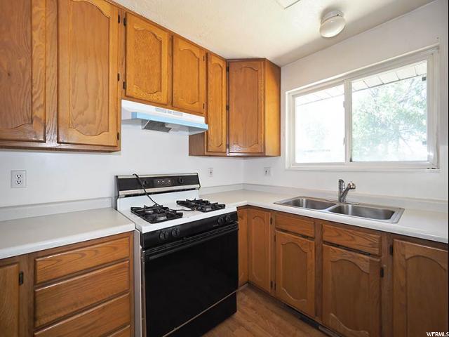 661 E 950 S, Clearfield, UT 84015 — photo 5