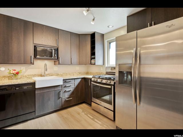 445 E Torry Cir S, Sandy, UT 84070 — photo 9