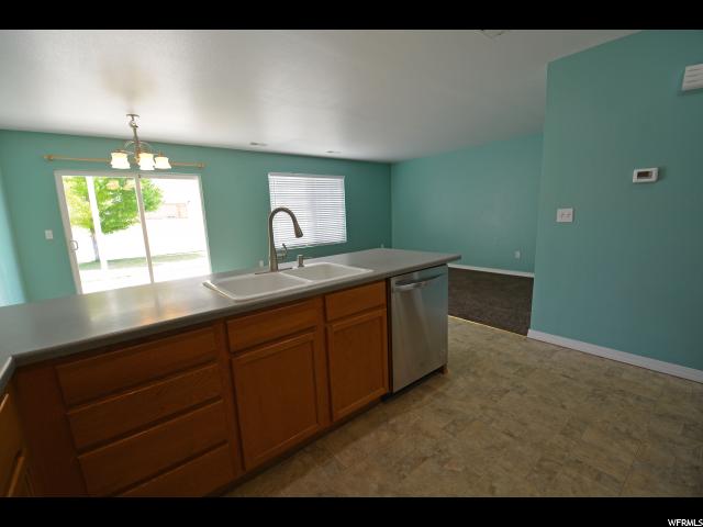 626 E 2000 S, Clearfield, UT 84015 — photo 4
