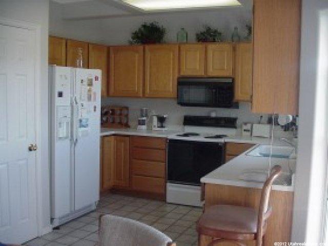 263 E Chestnut Rdg, Sandy, UT 84070 — photo 2