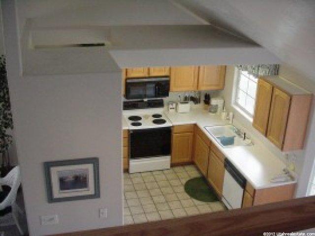 263 E Chestnut Rdg, Sandy, UT 84070 — photo 4