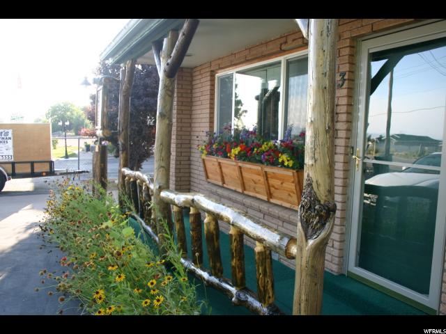 223 E Antelope N, Layton, UT 84041 — photo 4