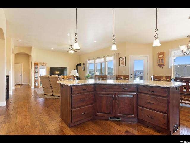 882 S 310 E, Nephi, UT 84648 — photo 8