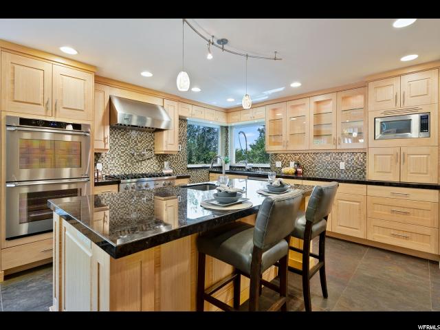 2486 E Brookglen Dr, Sandy, UT 84092 — photo 11
