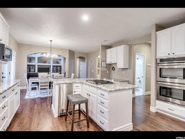 1073 E 2525 N, Layton, UT 84040 — photo 11