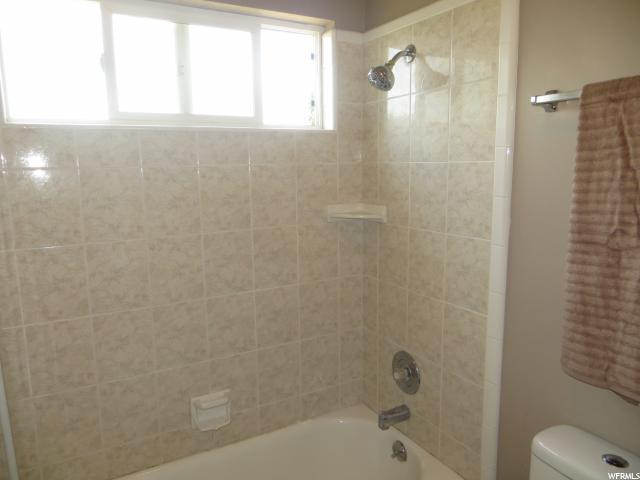 2252 N 2400 W, Clinton, UT 84015 — photo 8