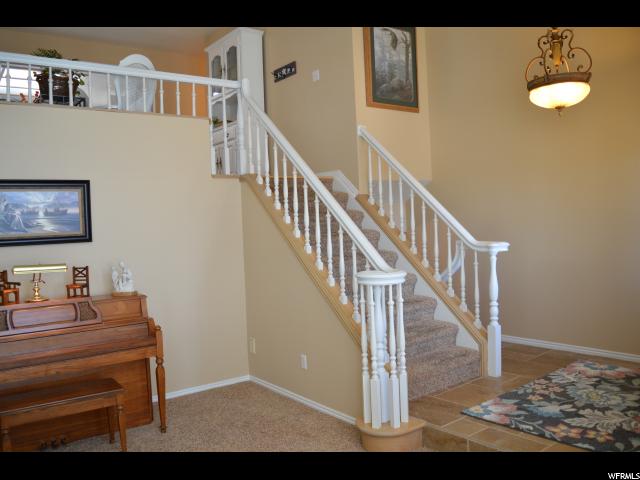 1172 N 3050 E, Layton, UT 84040 — photo 4