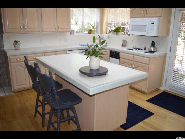 1172 N 3050 E, Layton, UT 84040 — photo 11