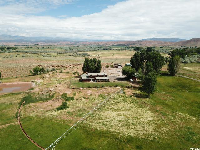 9497 E 7000 N, Lapoint, UT 84039 — photo 4