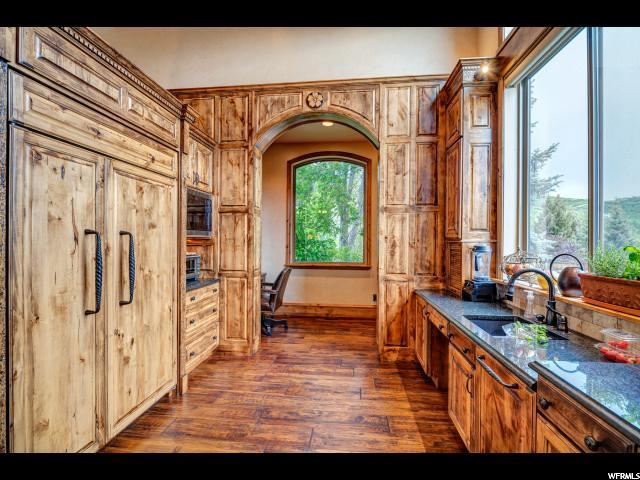 2043 Ridgehill Dr, Bountiful, UT 84010 — photo 3