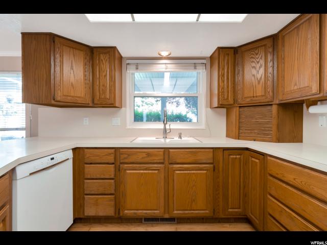 623 S 150 W, Centerville, UT 84014 — photo 9