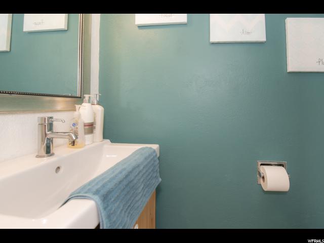 463 N 400 E #11D, Bountiful, UT 84010 — photo 10