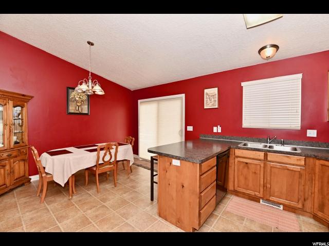 1651 W 675 N, Clinton, UT 84015 — photo 8