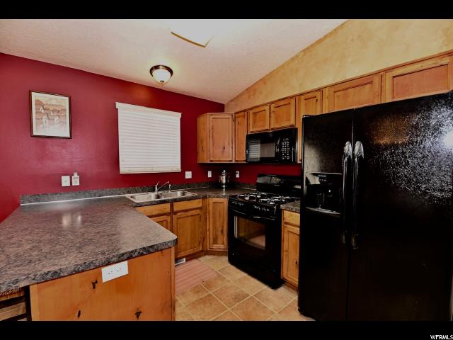 1651 W 675 N, Clinton, UT 84015 — photo 5