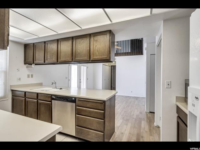 2174 E Pepperwood Dr, Sandy, UT 84092 — photo 11