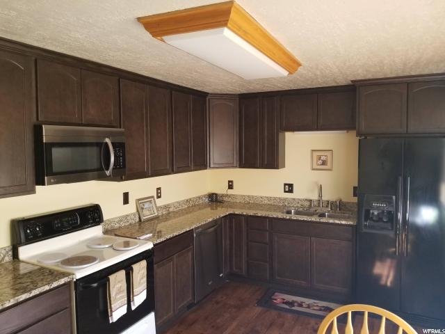 1349 Marilyn Dr, Syracuse, UT 84075 — photo 9
