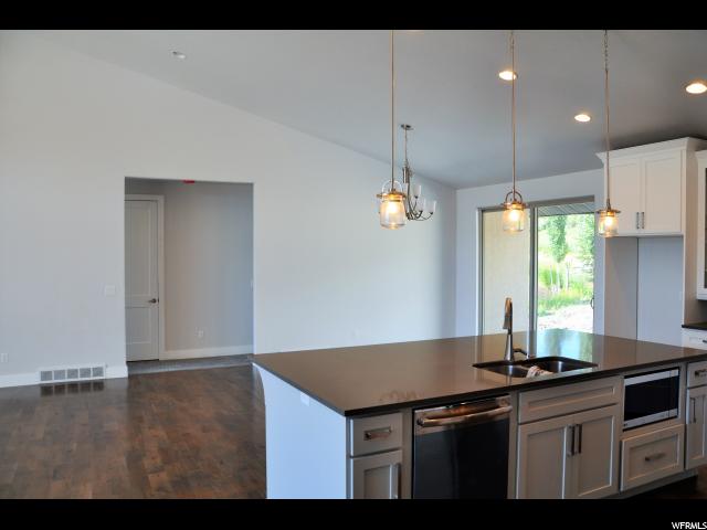 4042 E 4600 N #106, Eden, UT 84310 — photo 8