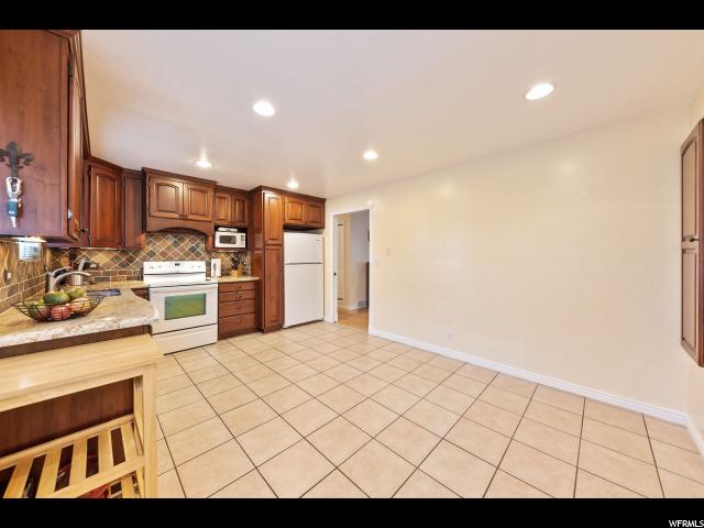 272 E 1250 N, Centerville, UT 84014 — photo 10