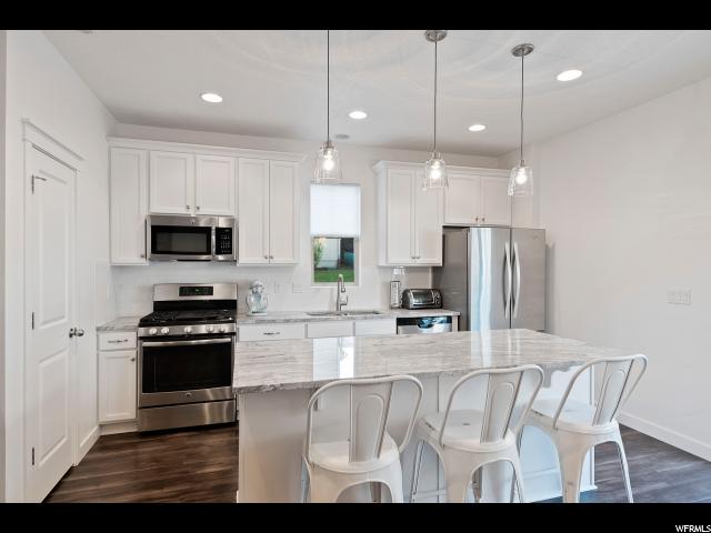 1472 E Primrose Ln N, Layton, UT 84040 — photo 2