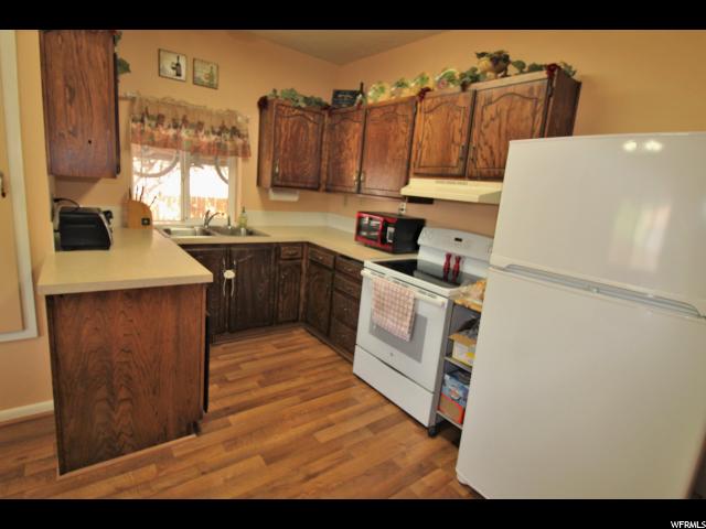 5225 S 2700 W, Roy, UT 84067 — photo 6
