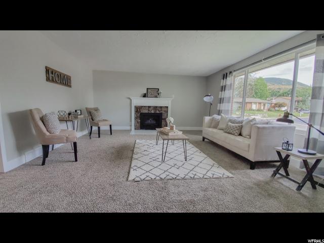 95 E Continental Dr, Farmington, UT 84025 — photo 2
