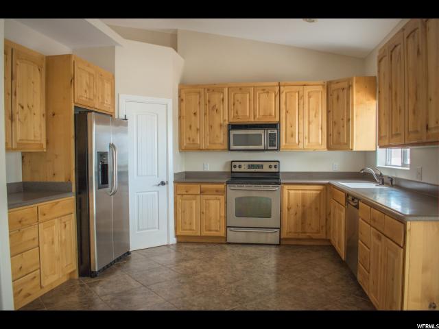 1242 E Red Sage Ln, Apple Valley, UT 84737 — photo 7
