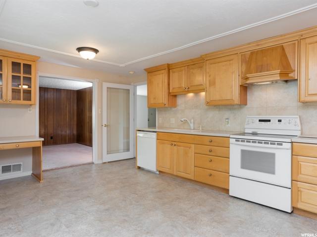 652 E 2850 N, North Ogden, UT 84414 — photo 8