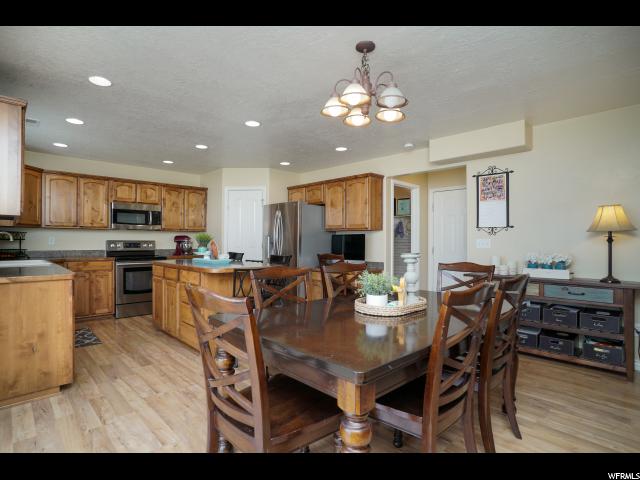 1986 N 2530 W, Clinton, UT 84015 — photo 4