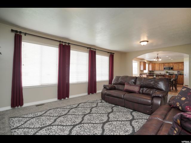 1986 N 2530 W, Clinton, UT 84015 — photo 9