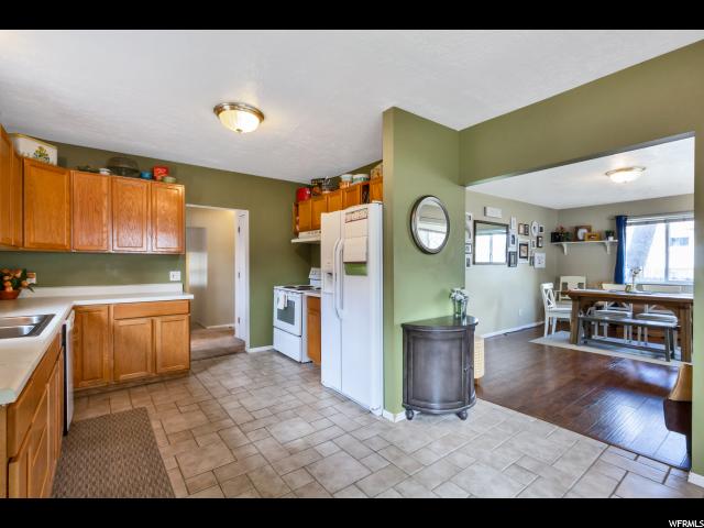 8860 S 60 E, Sandy, UT 84070 — photo 6