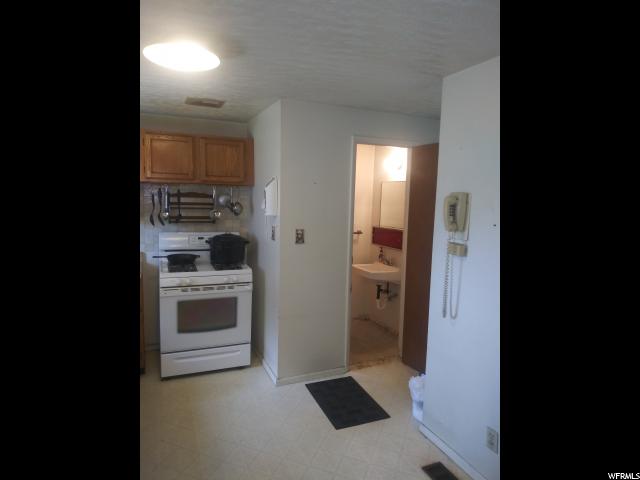 175 W 5000 S, Washington Terrace, UT 84405 — photo 10