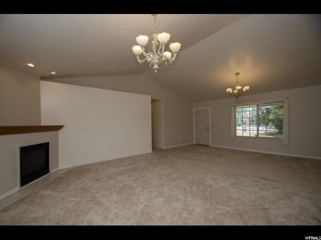 155 E Larsen Ln, Harrisville, UT 84404 — photo 4