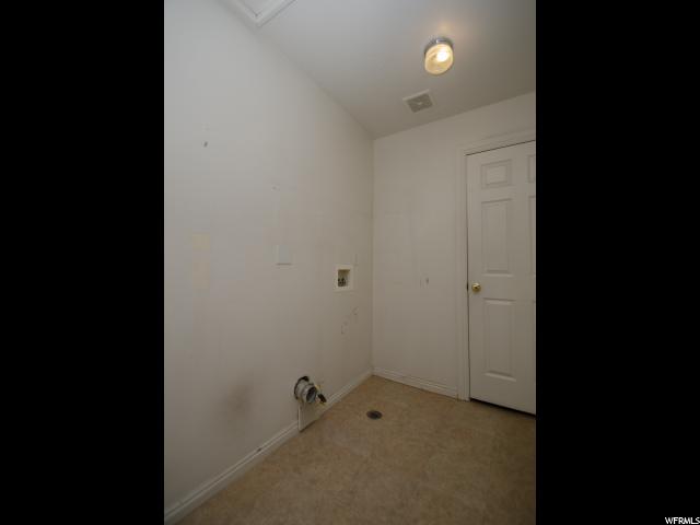 155 E Larsen Ln, Harrisville, UT 84404 — photo 8