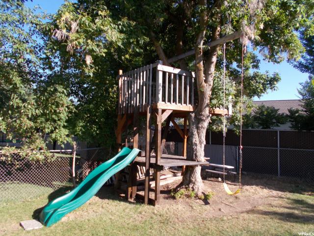 686 E 300 S, Hyrum, UT 84319 — photo 9