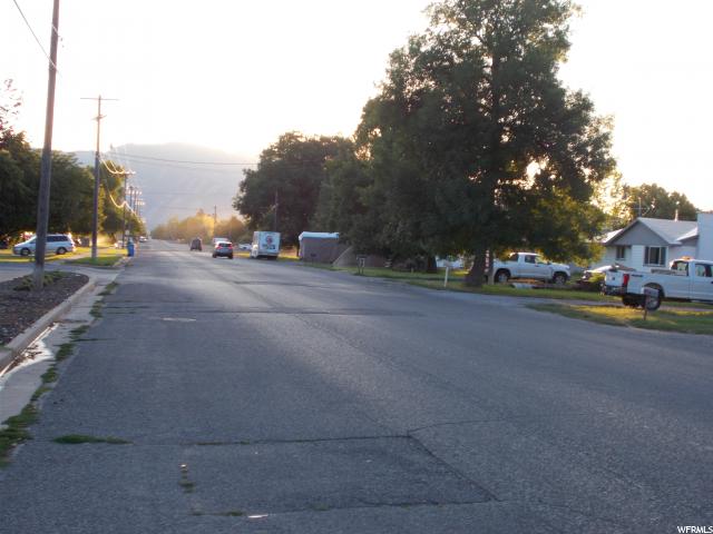 686 E 300 S, Hyrum, UT 84319 — photo 8