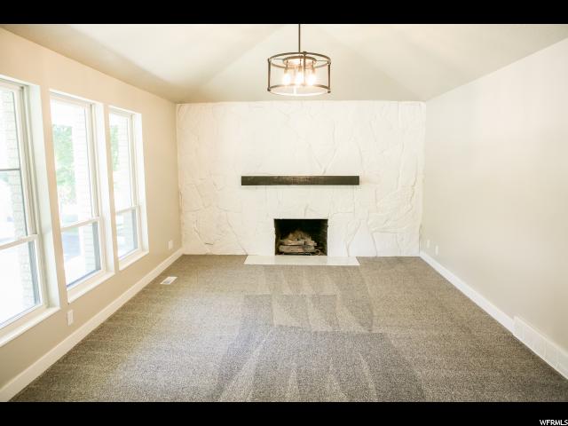 585 Edgewood Dr, Providence, UT 84332 — photo 2