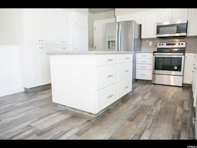 585 Edgewood Dr, Providence, UT 84332 — photo 6