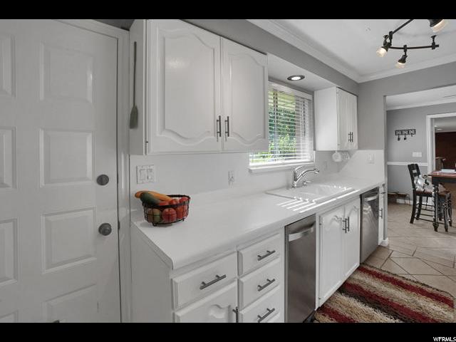 8895 S 540 E, Sandy, UT 84070 — photo 6