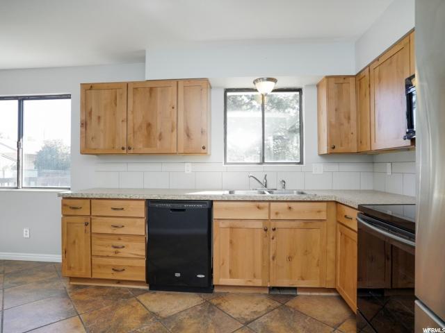 755 Barlow St, Clearfield, UT 84015 — photo 8